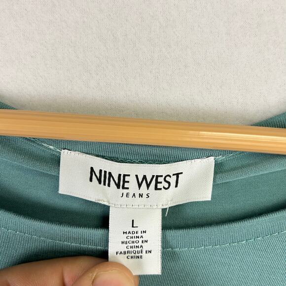 Woman's Casual Chic Shirt Bundle - Size Large Normcore Everyday Wear - Picture 9 of 13